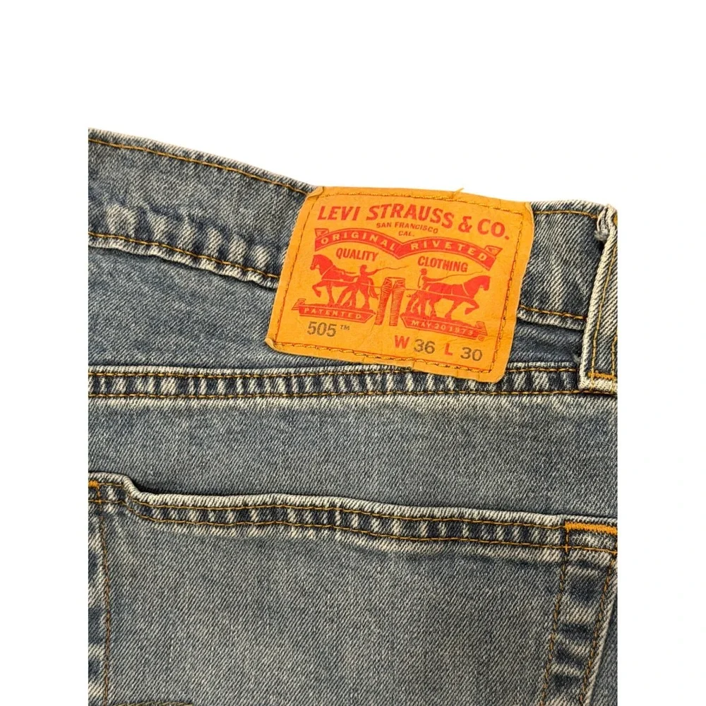 Levis 505‎ Regular Fit Straight Leg Jeans Blue Denim Mens 36x30 Medium Wash